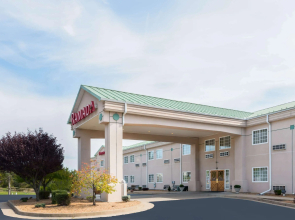 Ramada by Wyndham Strasburg/Shenandoah Valley