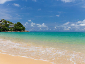 Holiday Inn Express Phuket Patong Beach Central by IHG