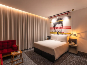 Studio One Hotel
