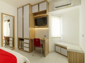 RedDoorz Apartment @ Aeropolis Tangerang