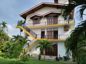 Lioni Holidays Villa
