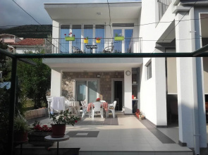 Guest house Djonovic