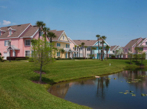 Runaway Beach Club Apartments