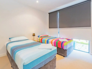 3 Bedroom Townhouse - Pool Access