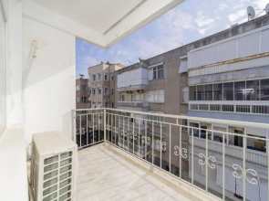 Central Flat Near Seaside In Antalya Muratpasa