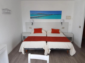Apartamentos Ferrera Pins