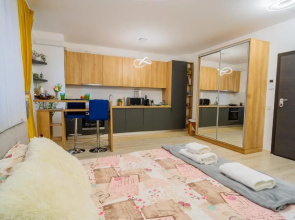 Queen Elizabeth, Ultracentral, Free Parking & AC