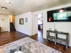 1 Mi to Downtown & River: Family Apt in Fairbanks