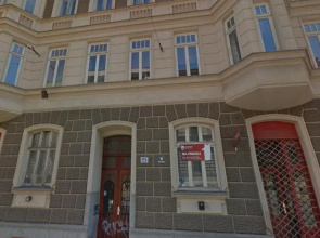 Apartment Úvoz Street 64