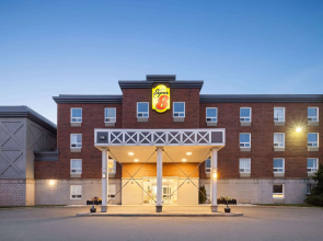 Super 8 by Wyndham St-Jerome