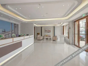 Vienna 3 Good Hotel (Nanjing Moling Subway Station Branch）