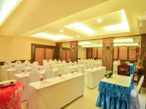 Eastiny Place Hotel