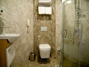 Artefes Hotel Old City