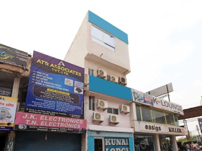OYO 29430 Hotel Kunal