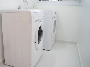 Stunning 3Bdr Apt Prime Location