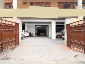 Oyo 27893 Sita Niwas Parking