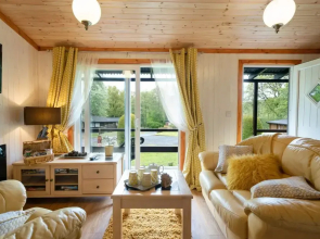 Catkin Lodge set in a Beautiful 24 Acre Woodland Holiday Park