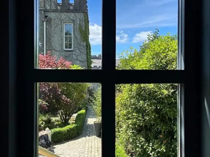 Holly Hut Shepherds Hut