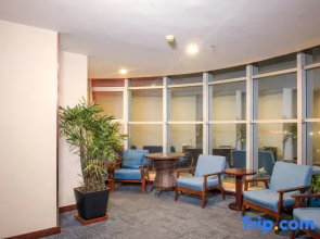 Zhengzhou South Wind Goal International Hotel