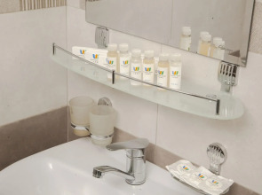 Отель Mira Stay