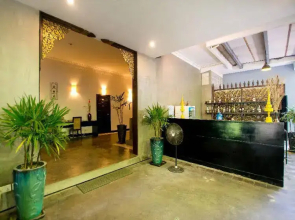 Frangipani Villa-90s Hotel