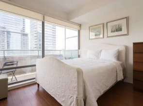 Mary-am Suites - Yorkville Suites