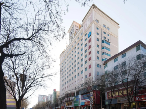 Elan Inn Yulin Second Street West Asia Building