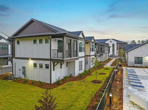 Landing Apartments - North Central Pensacola