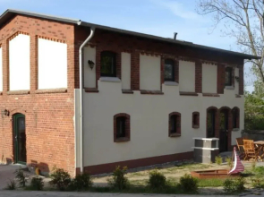 Elegant Mansion in Bastorf near Sea