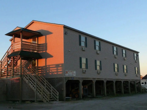 Seaview Pier and Motel