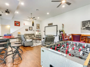 Swim & Boat Docks: Lakefront Gem in Bella Vista!