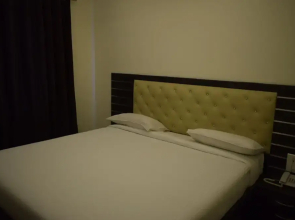 Kumaran Residency
