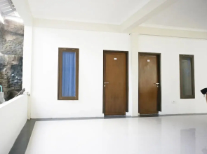 MIM Guest House Syariah by OYO Rooms