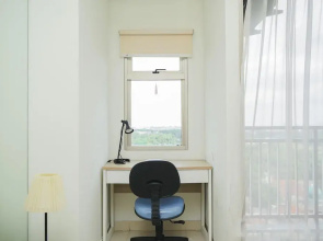 Fully Furnished with Cozy Design Studio Apartment at Springwood Residence