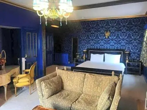 Emerald Healing Centre - Hotel & Retreat