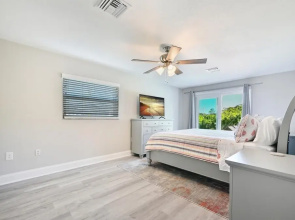 Buttonwd 813 - Buttonwood 3 Bedroom Home by Redawning