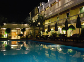 Windmill Resort Hotel