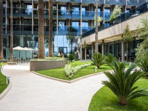 Palmon Bay Hotel & Spa