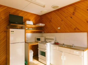 Wonboyn Cabins & Caravan Park
