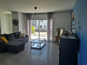 Maison contemporaine refaite à neuf - À 50M de l'océan