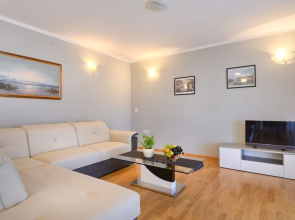 Apartment With Common Pool, Balcony and Barbecue in Mali Maj, Near Porec