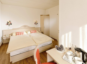 Beau Site Budget Hostel