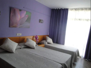 Отель Esplendid