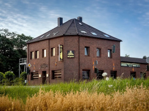 Hotel Omega