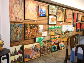 Heuan Pak Dee Hostel at Gallery