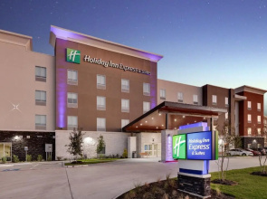 Holiday Inn Express & Suites Plano - The Colony by IHG