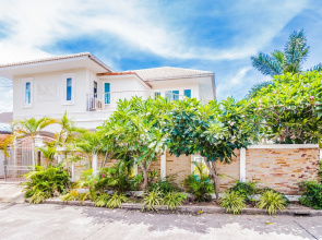 Tewaree Villa - Pattaya Holiday House Walking Street