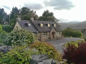 Cuckoo Tree House, Glengarriff, Beara Peninsula