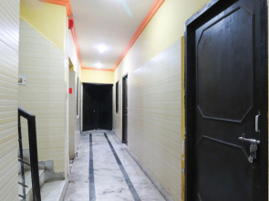 SPOT ON 61307 Hotel Geet Palace