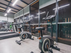 Rezen Retreat City Qiyu